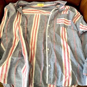 Summery Long Sleeve Button-Up shirt